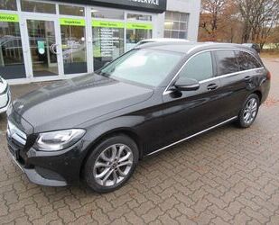 Mercedes-Benz Mercedes-Benz C 180 C -Klasse T-Modell Navi PDC Gebrauchtwagen