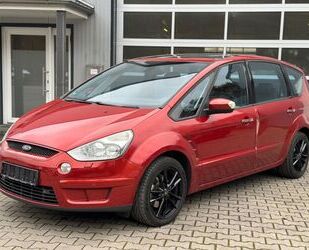 Ford Ford S-Max Titanium * Leder * Navi *Bi-Xenon * Pan Gebrauchtwagen