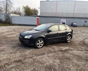 Ford Ford Focus 1,8 Titanium Gebrauchtwagen