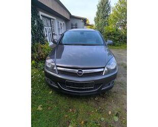 Opel Opel Astra GTC 1.6 ECOTEC Edition 111 Jahre 85kW . Gebrauchtwagen