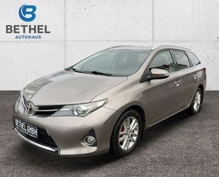 Toyota Toyota Auris 1.6 Touring Sports Comfort,Allw.Leder Gebrauchtwagen