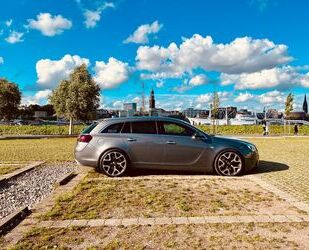 Opel Opel Insignia Sports Tourer OPC 2.8 V6 Turbo 4x4 O Gebrauchtwagen