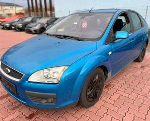 Ford Ford Focus 1,6 Titanium*Klima*el.Fenster*ESP*5-Tür Gebrauchtwagen