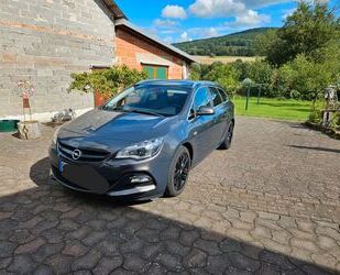 Opel Opel Astra Sp. T. 1.6 ECOTEC DI Turbo Exklusiv S/. Gebrauchtwagen