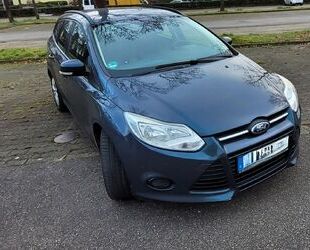 Ford Ford Focus 1,6TDCi 85kW DPF Titanium Turnier Titan Gebrauchtwagen