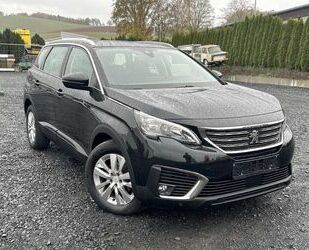 Peugeot Peugeot 5008 1.2 PureTech*7-SITZER*NAVI*R-KAMERA* Gebrauchtwagen