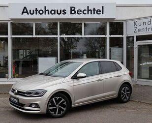 VW Volkswagen POLO HIGHLINE ACC NAVI EINPARKHILFE SIT Gebrauchtwagen