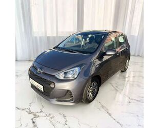 Hyundai Hyundai i10 Passion + Navi Klima 1.Hand TÜV2026 Bl Gebrauchtwagen