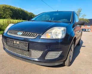 Ford Ford Fiesta 1,4 TDCi Ambiente Ambiente Gebrauchtwagen