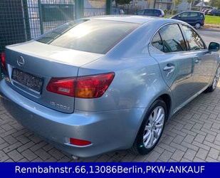 Lexus Lexus IS 220d !! Tüv-Neu !! Top !! Xenon/Leder !! Gebrauchtwagen