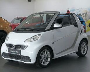 Smart Smart ForTwo cabrio mhd LEDER/SHZ/SERVO/UNFALLFREI Gebrauchtwagen