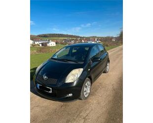 Toyota Toyota Yaris 1,3-l-VVT-i Cool Cool Gebrauchtwagen