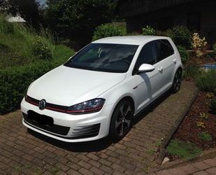 VW Volkswagen Golf 2.0 TSI DSG BMT GTI GTI Gebrauchtwagen