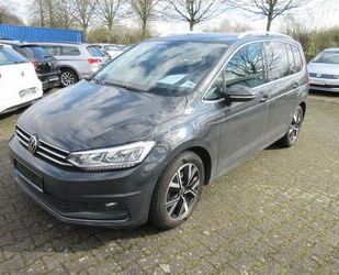 VW Volkswagen Touran Highline 2.0 TDI DSG NAVI AHK LE Gebrauchtwagen