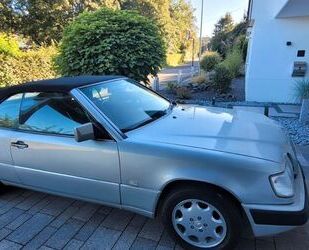 Mercedes-Benz Mercedes-Benz E 200 E 200 Gebrauchtwagen