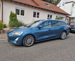 Ford Ford Focus 1,5 EcoBlue Turnier Titanium Gepflegt Gebrauchtwagen