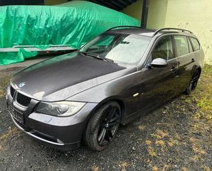 BMW BMW 325 Baureihe 3 Touring 325d Navi Teilleder Gebrauchtwagen