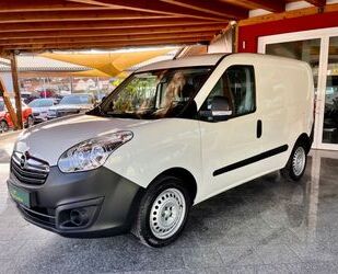 Opel Opel Combo D Kasten L1H1 Klima AHK Camper TÜV neu Gebrauchtwagen