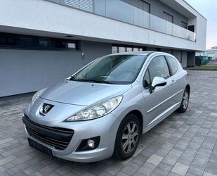 Peugeot Peugeot 207 1.4/Tüv neu/Klimaanlage/Gepflegt Gebrauchtwagen