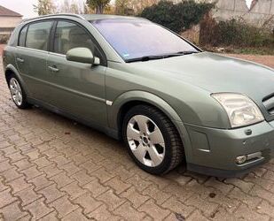 Opel Opel Signum 2.2 Direct Gebrauchtwagen