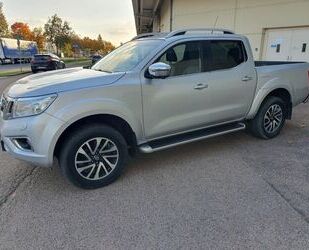 Nissan Nissan Navara NP300 Tekna Double Cab 4x4 Aut Leder Gebrauchtwagen