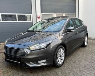 Ford Ford Focus 1.0 Eco Boost Lim. Titanium*2-Hand*SHZ* Gebrauchtwagen