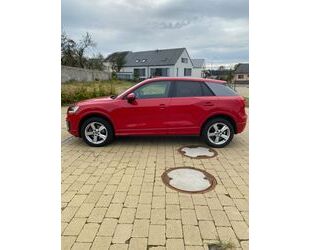 Audi Audi Q2 35 TFSI S tronic sport sport Gebrauchtwagen