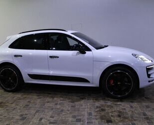 Porsche Porsche Macan Turbo Performance, Carbon, Pano, Luf Gebrauchtwagen