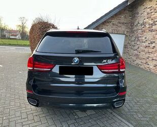 BMW BMW X5 xDrive40d / PANO / HEAD-UP / M-PAKET Gebrauchtwagen