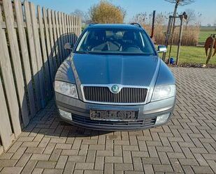 Skoda Skoda Octavia Combi 2.0 FSI Elegance Elegance Gebrauchtwagen