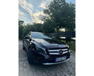 Mercedes-Benz Mercedes-Benz GLA 220 d 4MATIC DCT Style Style Gebrauchtwagen