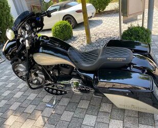 Harley Davidson Streetglide FLHX Gebrauchtwagen