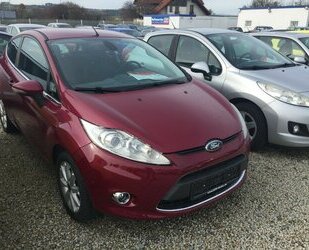 Ford Fiesta Titanium,Klimaaut.,Tempom,PDC, usw.! Gebrauchtwagen