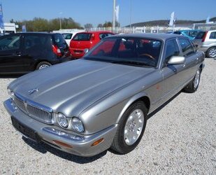 Jaguar XJ 4.0 Sovereign,Klimaaut.,Temp.,Tüv Neu! Gebrauchtwagen