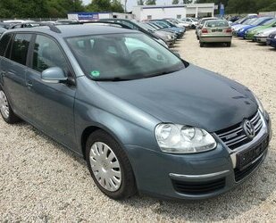 VW Golf Kombi,Klima,Tempomat usw.! Gebrauchtwagen